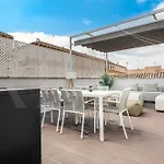 Sophisticated Apartment & Private Terrace - Center By Rems